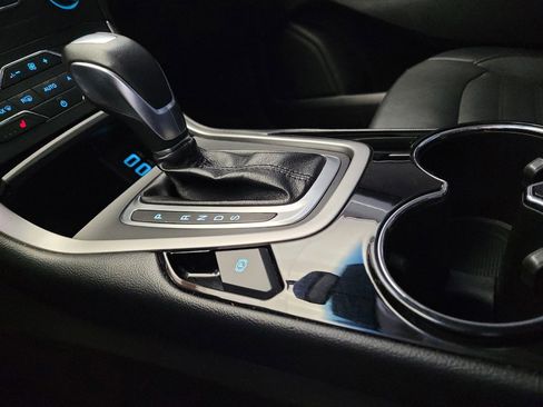Used 2017 Ford Edge SEL w/ Equipment Group 201A AWD/4WD image 26