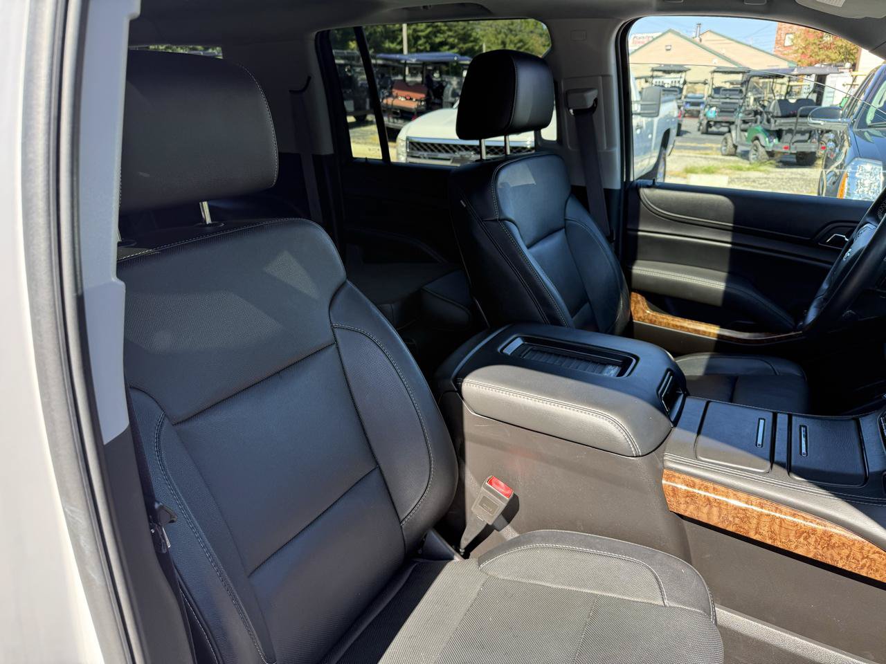 Used 2016 Chevrolet Suburban LTZ AWD/4WD image 22