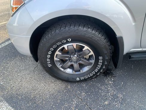 Used 2020 Nissan Frontier PRO-4X w/ Pro-4x Utility Package AWD/4WD image 20