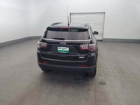 Used 2020 Jeep Compass Latitude FWD image 7