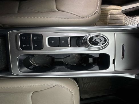 Used 2020 Ford Explorer Limited image 45