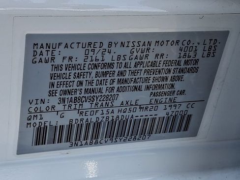 Used 2025 Nissan Sentra SV FWD image 28