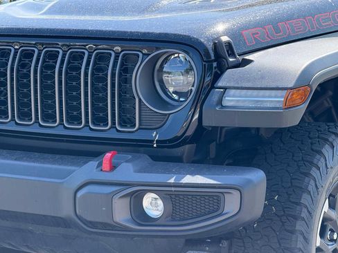 Used 2025 Jeep Wrangler Unlimited Rubicon AWD/4WD image 10