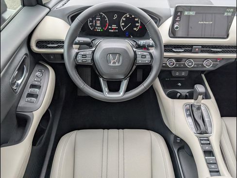 New 2026 Honda HR-V EX-L image 6