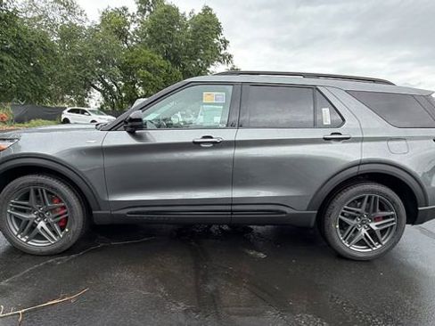 New 2026 Ford Explorer ST-Line image 7