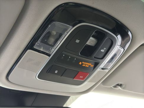 Used 2024 Hyundai Tucson Limited image 35