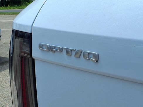 New 2027 Cadillac Optiq Sport w/ LPO, Floor Liner Package AWD/4WD image 8