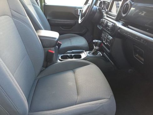 Used 2021 Jeep Wrangler Unlimited Sport w/ Dual Top Group AWD/4WD image 10