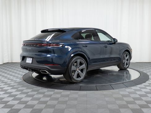 New 2026 Porsche Cayenne Coupe AWD/4WD image 7