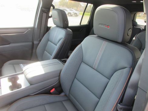 New 2026 GMC Acadia AT4 w/ Super Cruise Package AWD/4WD image 12