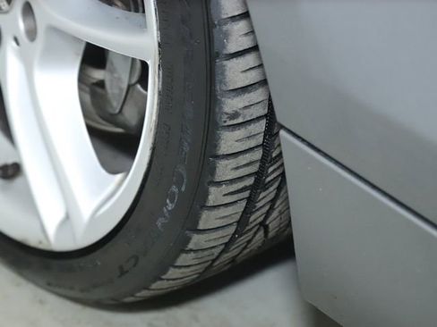 Used 2013 BMW 135i Convertible image 34