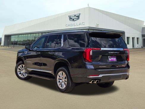 Used 2025 GMC Yukon Denali RWD image 4