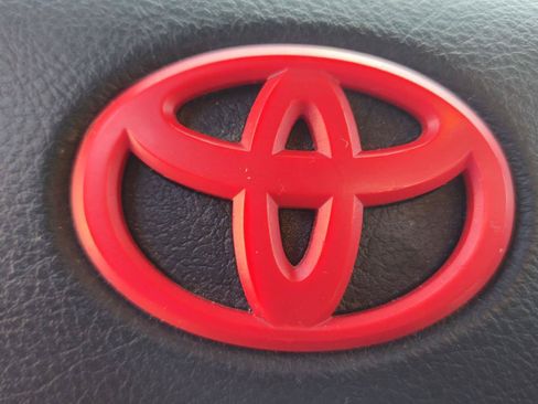 Used 2019 Toyota Tacoma TRD Pro AWD/4WD image 9