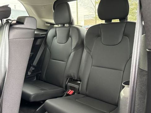 Certified 2024 Volvo XC90 B5 Plus w/ Protection Package Premier image 26