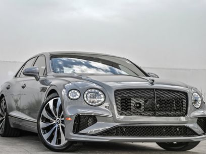 New 2025 Bentley Flying Spur Plug-In Hybrid