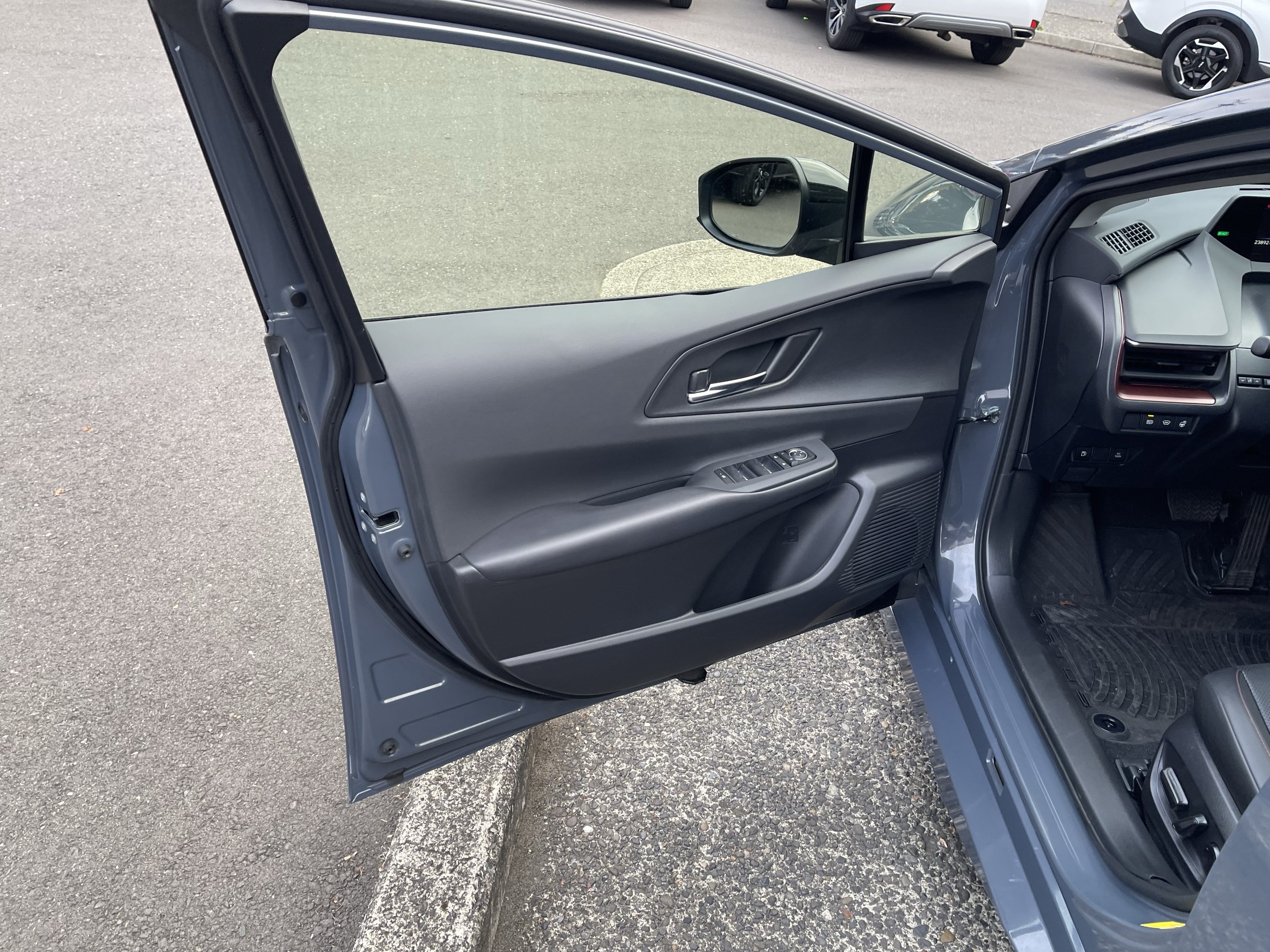 Certified 2024 Toyota Prius Prime FWD image 15