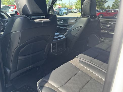 Used 2025 RAM 1500 Laramie AWD/4WD image 19