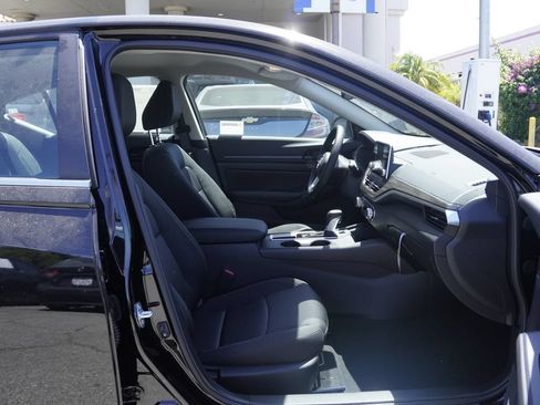 New 2026 Nissan Altima 2.5 SV FWD image 24