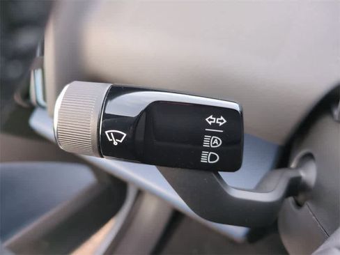 New 2025 Volvo EX30 Plus w/ Climate Package image 18