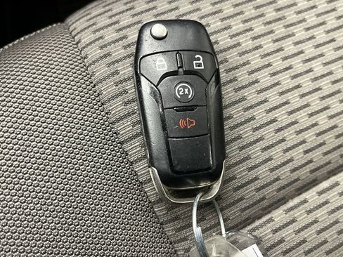 Used 2016 Ford F150 XLT w/ Equipment Group 302A Luxury image 26