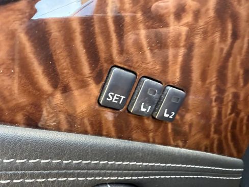 Used 2019 Nissan Armada SL w/ Premium Package image 24