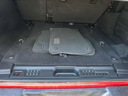 Used 2025 Jeep Wrangler Sahara image 13