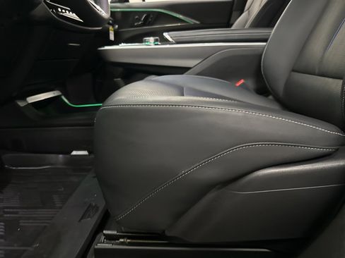 Used 2024 Cadillac Lyriq Luxury w/ LPO, Floor Liner Package image 35