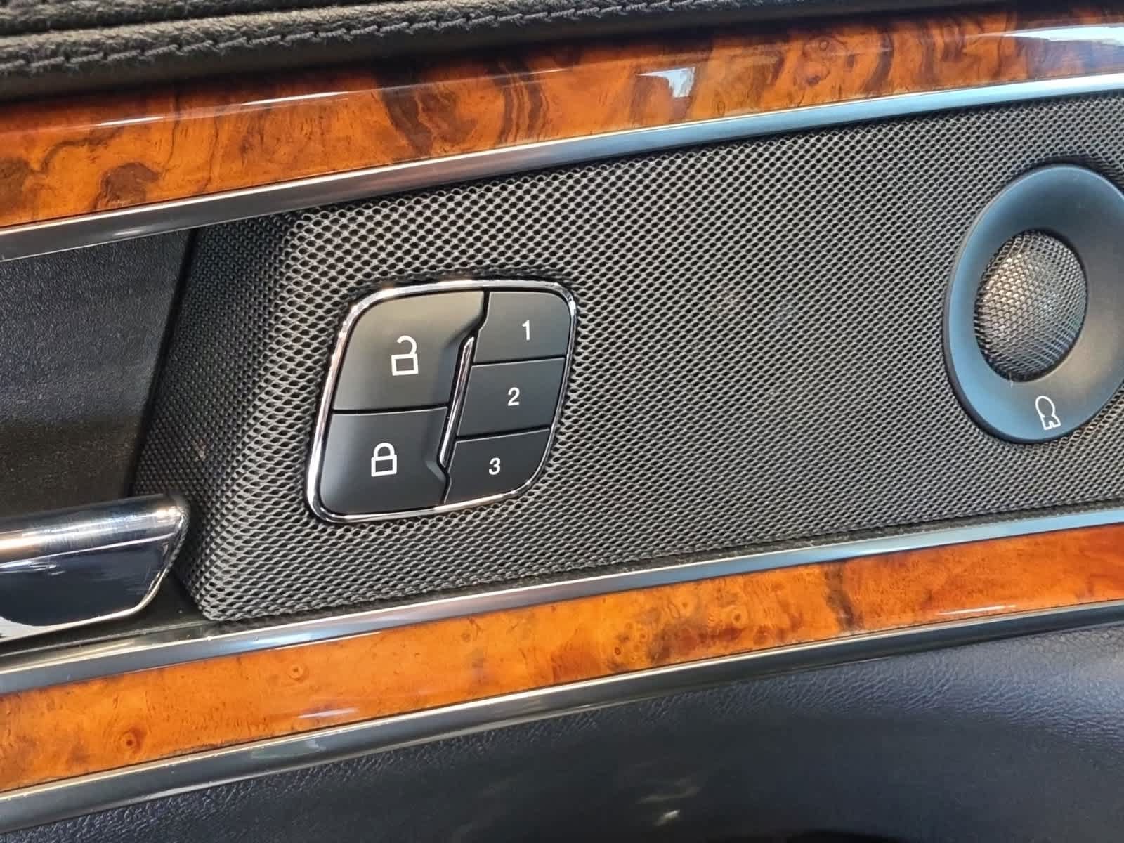 Used 2019 Lincoln Nautilus Reserve AWD/4WD image 21