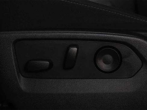 Used 2023 Chevrolet Silverado 1500 LT Trail Boss w/ Protection Package image 21