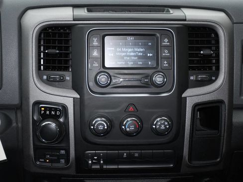 Used 2016 RAM 1500 Express AWD/4WD image 29