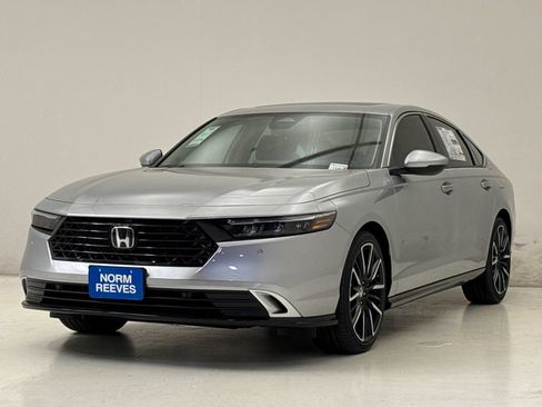 New 2026 Honda Accord Touring image 2