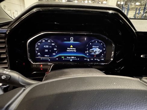 Used 2025 Chevrolet Silverado 1500 LT Trail Boss w/ Convenience Package II image 13