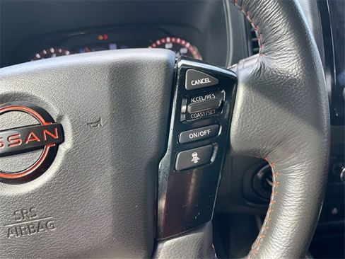 Used 2022 Nissan Frontier PRO-4X image 40