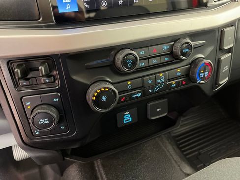 Used 2026 Ford F350 XLT w/ XLT Premium Package AWD/4WD image 29