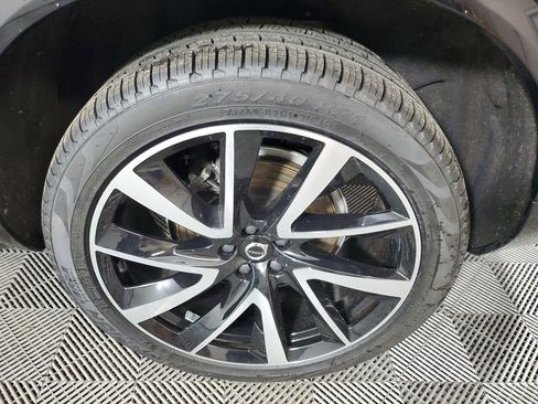 Certified 2024 Volvo XC90 B6 Ultimate w/ Protection Package Premier AWD/4WD image 11