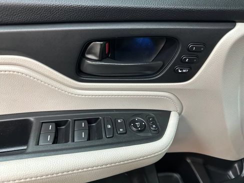 Used 2026 Honda Odyssey EX-L image 17