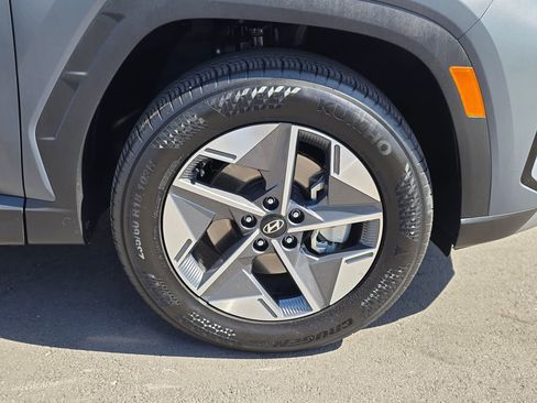 Certified 2025 Hyundai Tucson SEL AWD/4WD image 8
