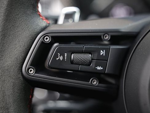 New 2026 Porsche Macan GTS image 35