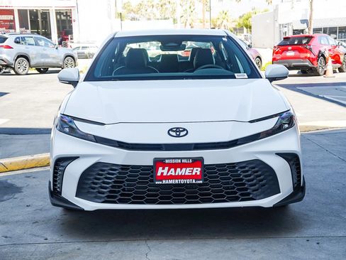 New 2026 Toyota Camry SE FWD image 2