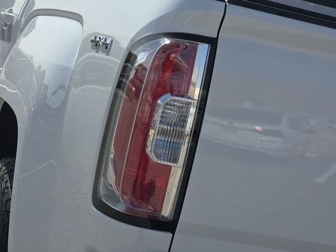 Used 2022 GMC Canyon Elevation w/ Trailering Package AWD/4WD image 12