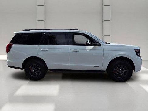 Used 2025 Ford Expedition Tremor AWD/4WD image 6