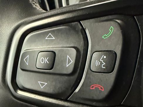 Used 2023 Jeep Gladiator Sport S image 32