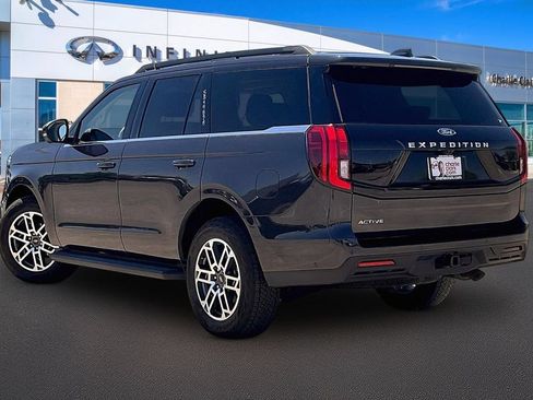Used 2025 Ford Expedition Active AWD/4WD image 13