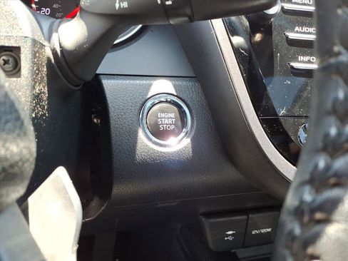 Used 2018 Toyota Camry XSE FWD image 25