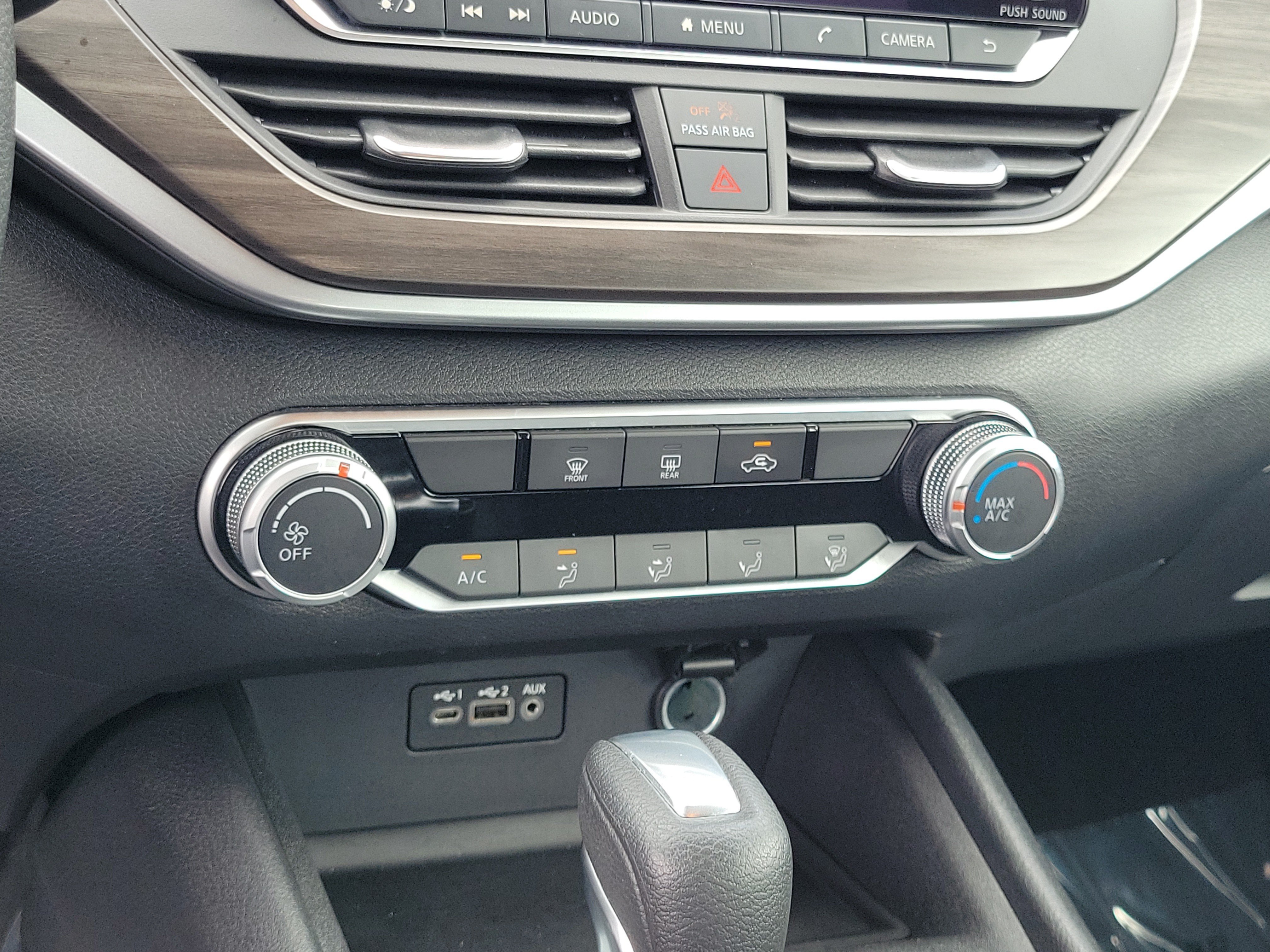 Used 2025 Nissan Altima 2.5 SV FWD image 27