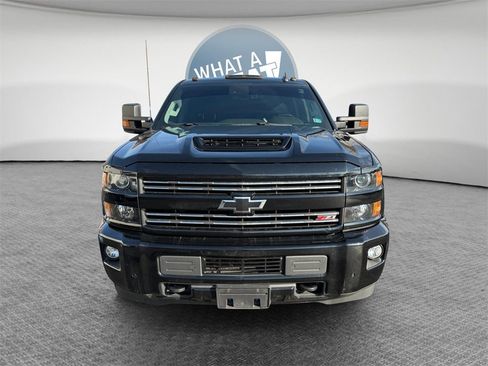 Used 2019 Chevrolet Silverado 2500 LTZ w/ Duramax Plus Package image 9