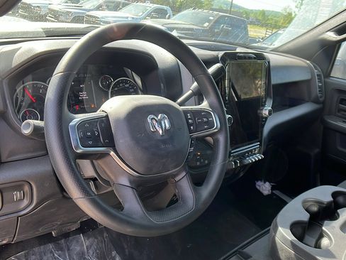 New 2025 RAM 2500 Tradesman image 18