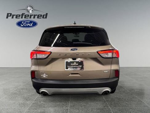 Used 2020 Ford Escape SE image 23