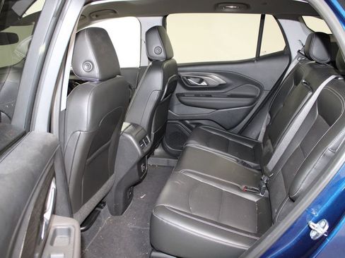 Used 2022 GMC Terrain SLT w/ Tech Package image 18