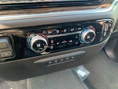 New 2026 GMC Sierra 3500 SLE image 20